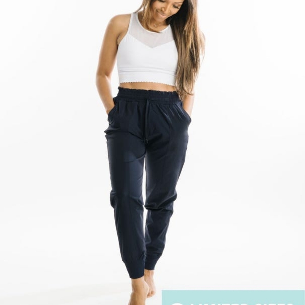 ZYIA navy desire jogger